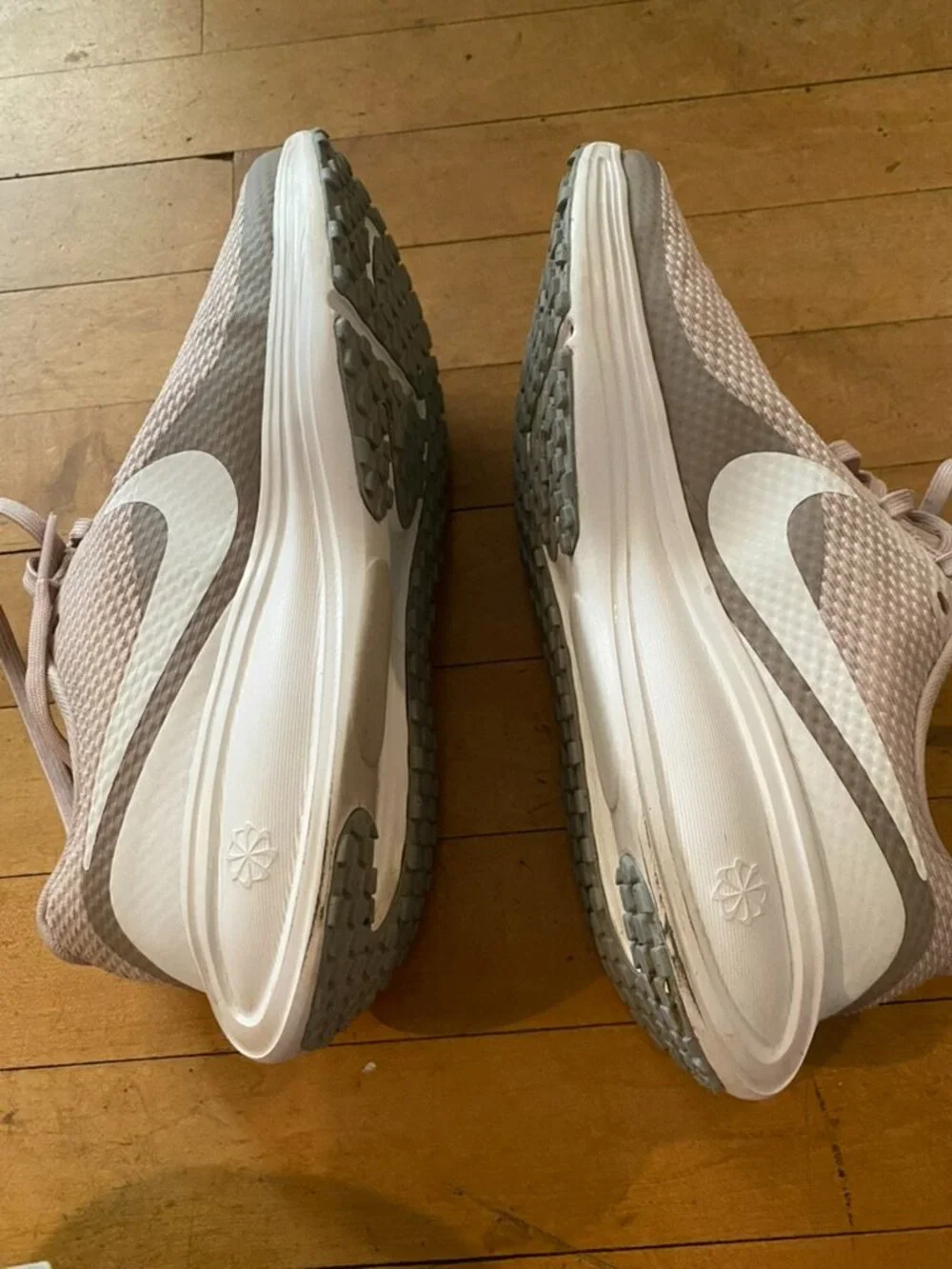 Women's Nike Sneakers Size 7